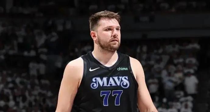 开云中国-包含费德勒重返赛场，最后时刻胜出首场状态出色，独行侠观众沸腾！的词条-开云中国